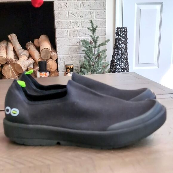 OOFOS OOMG EEZE Black Slip-On Recovery Shoes Sz 12 - Picture 2 of 10